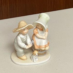Home Interiors Masterpiece Circle Of Friends Porcelain Taste & See Figurine